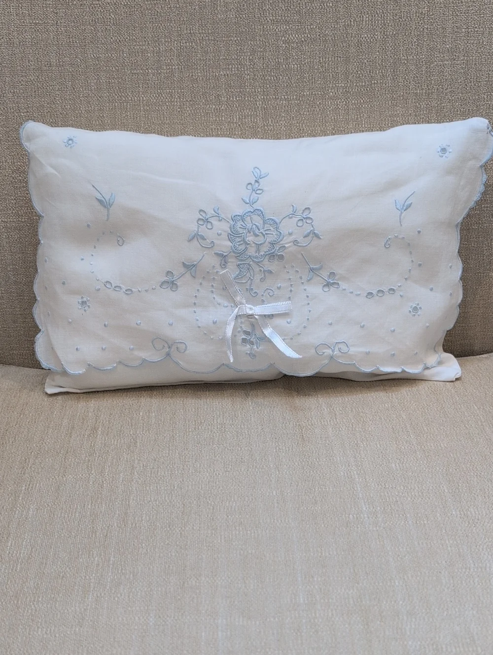 Vintage elegant white